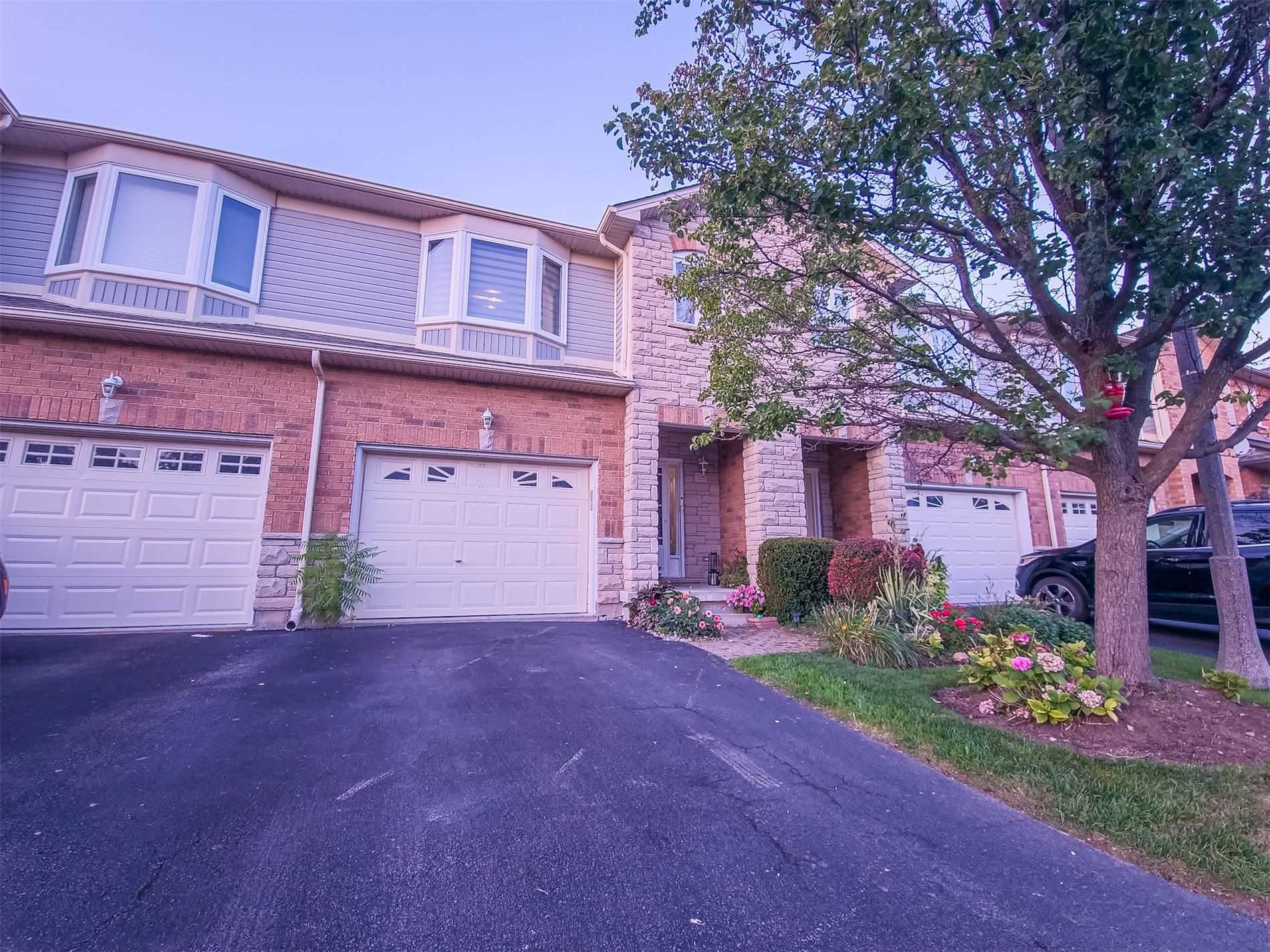 2229 Walkers Line, #28