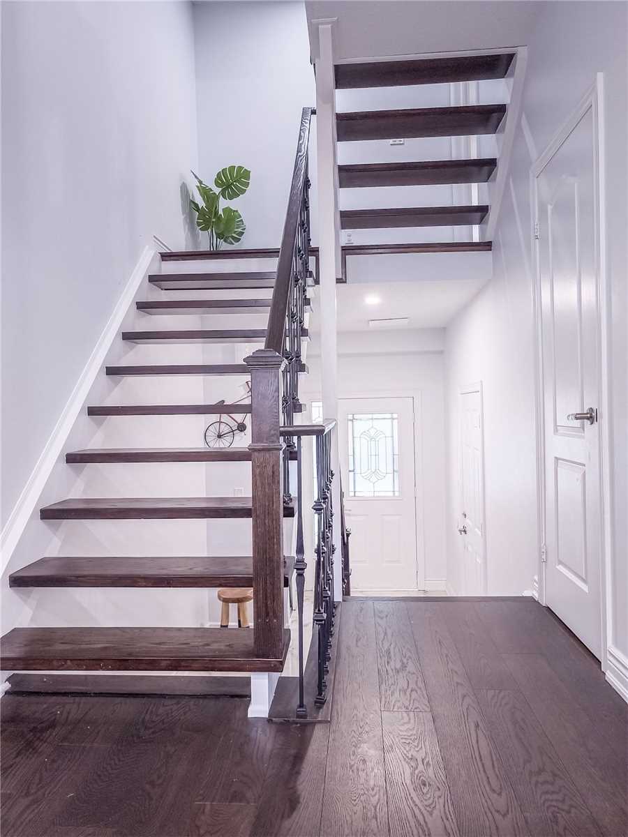 2229 Walkers Line, #28