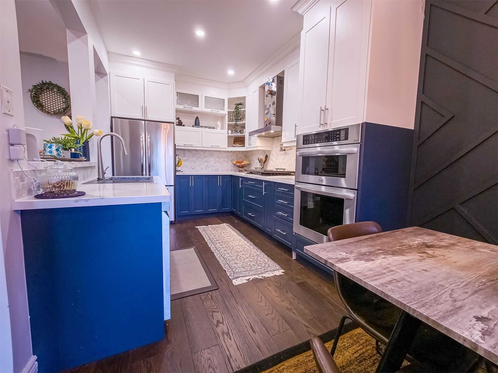 2229 Walkers Line, #28