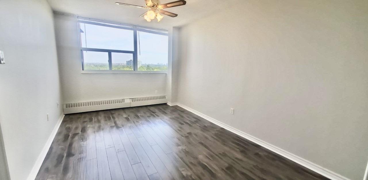 3501 Glen Erin Dr, #1101