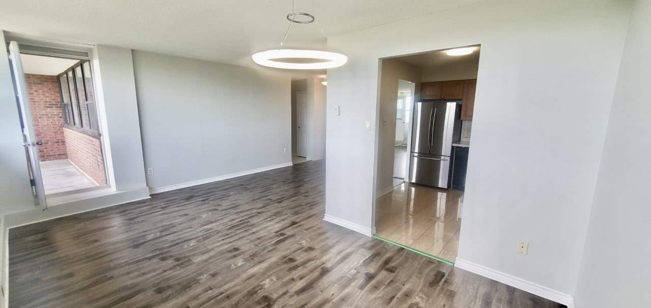 3501 Glen Erin Dr, #1101