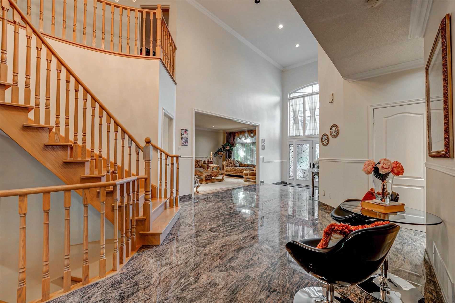 2166 Erin Centre Blvd