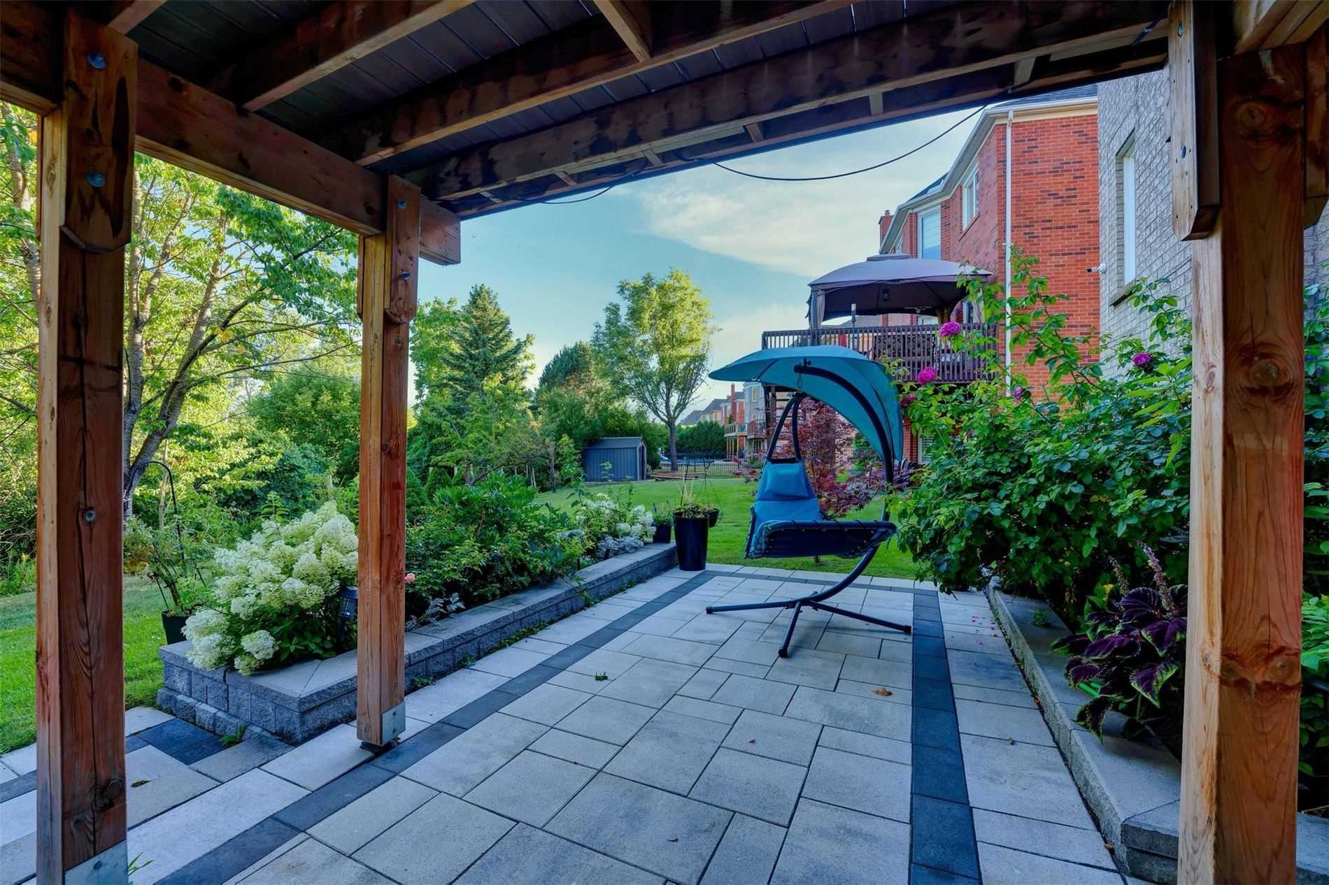 2166 Erin Centre Blvd