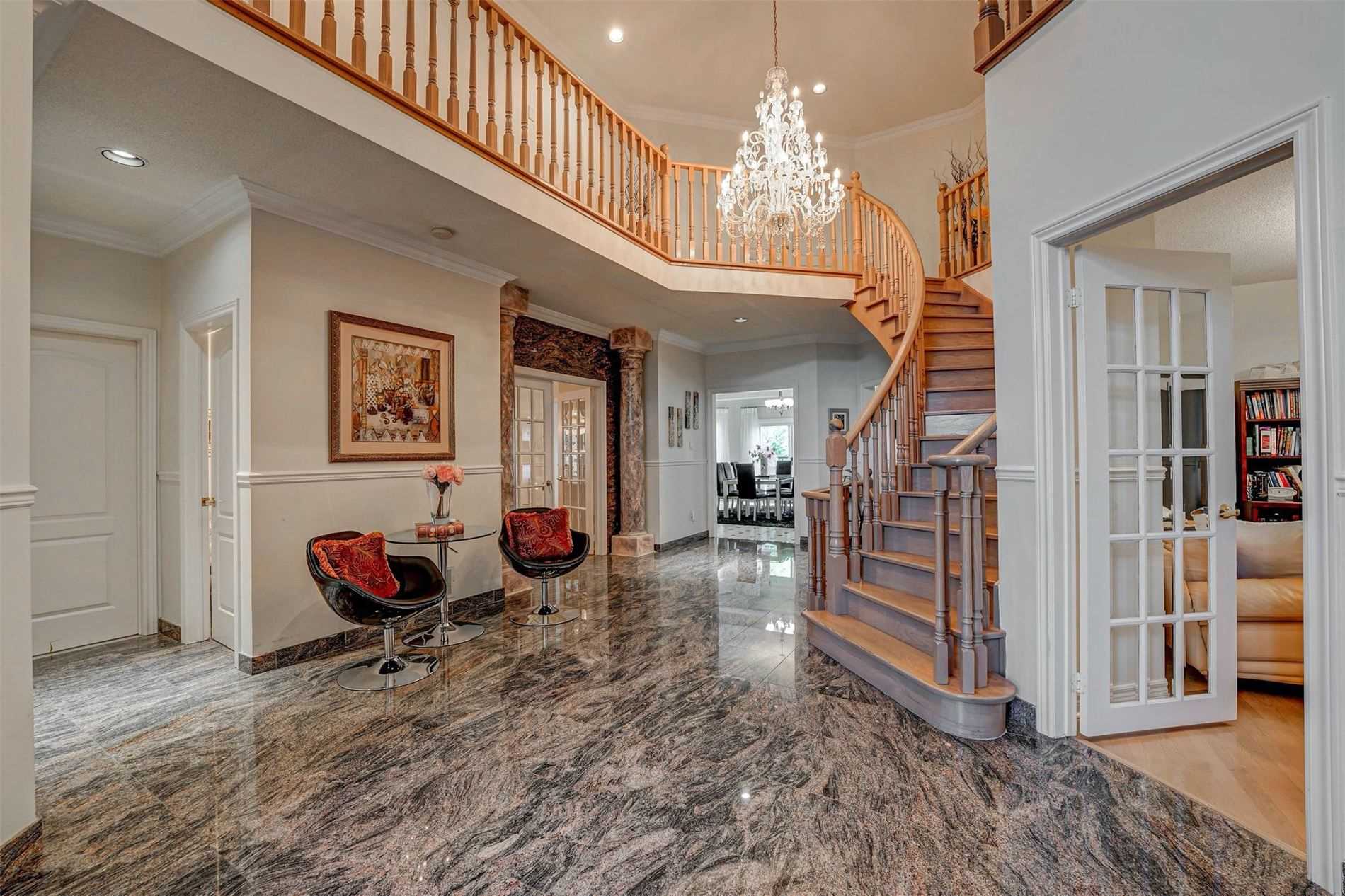 2166 Erin Centre Blvd