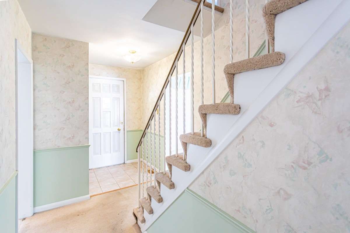 369 Swinburne Rd