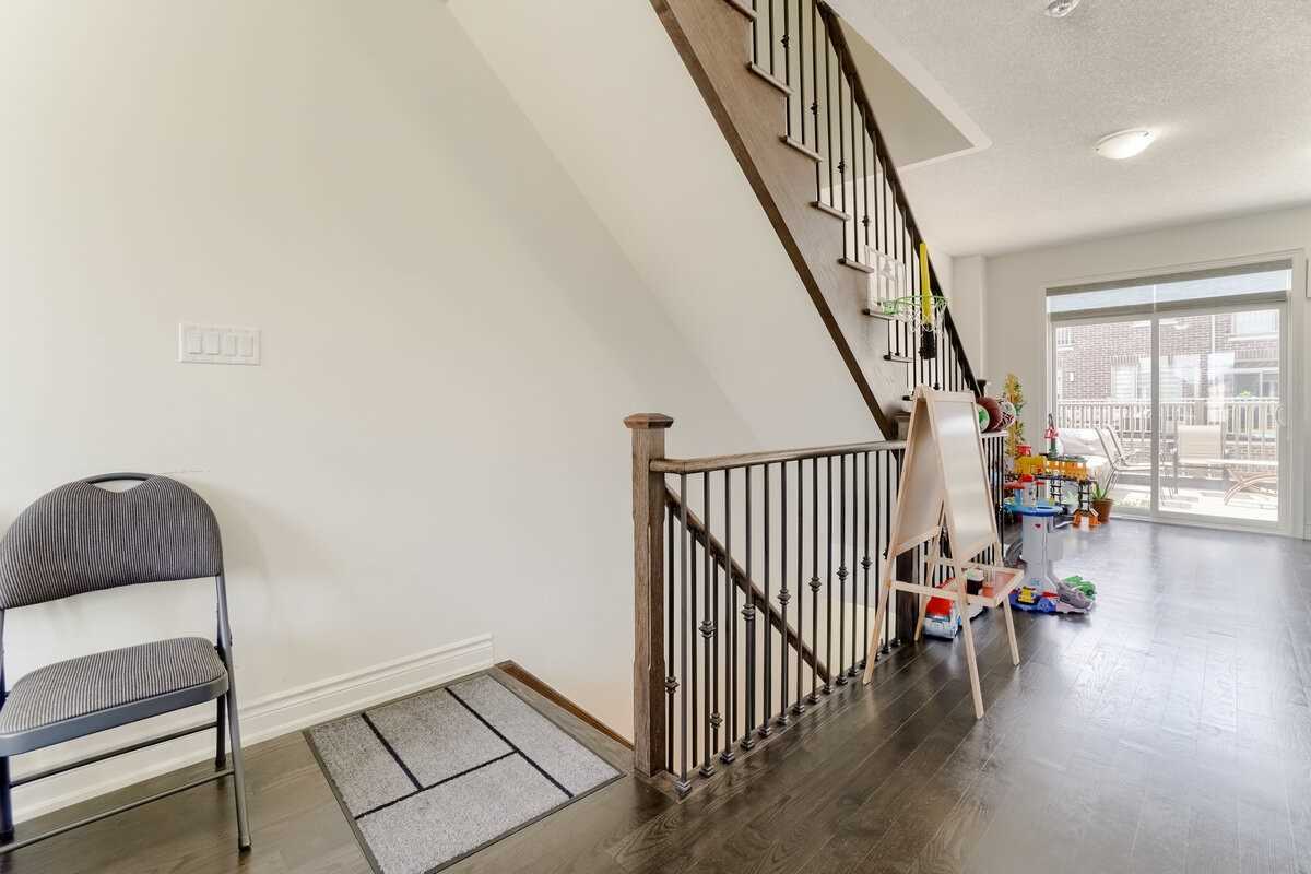 Listing W5733839 - Large Photo # 8