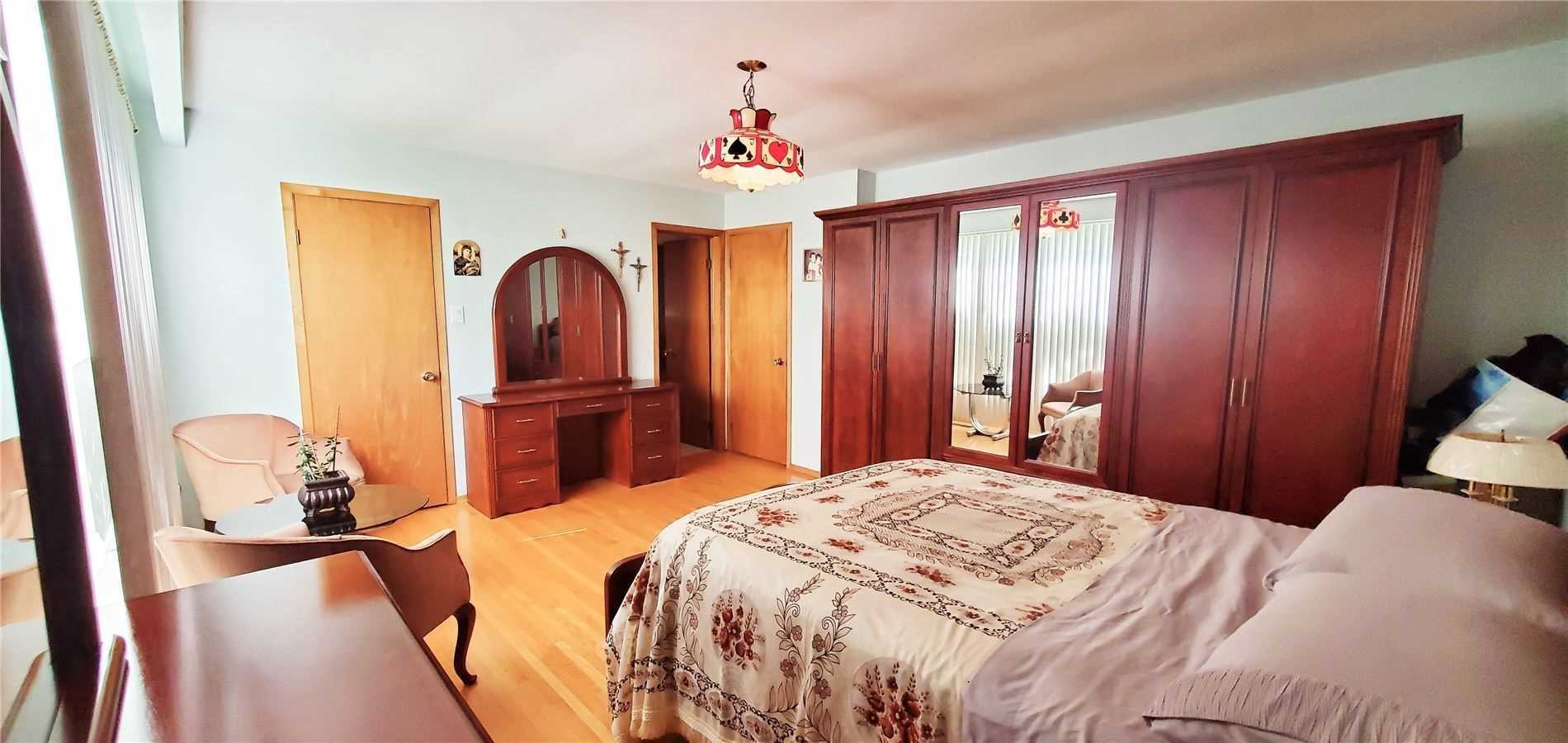 Listing W5734391 - Large Photo # 28