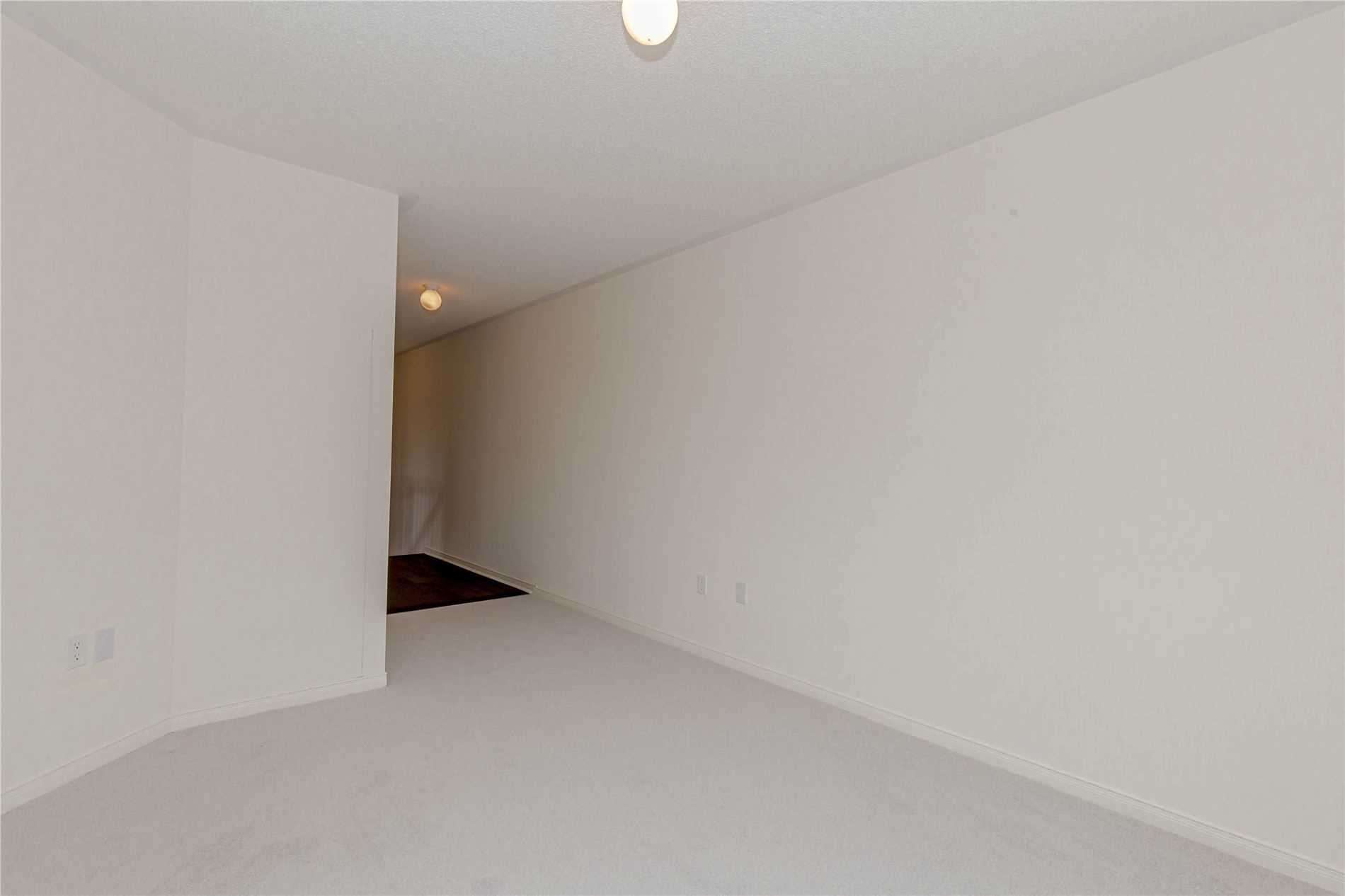 44 Cookview Dr