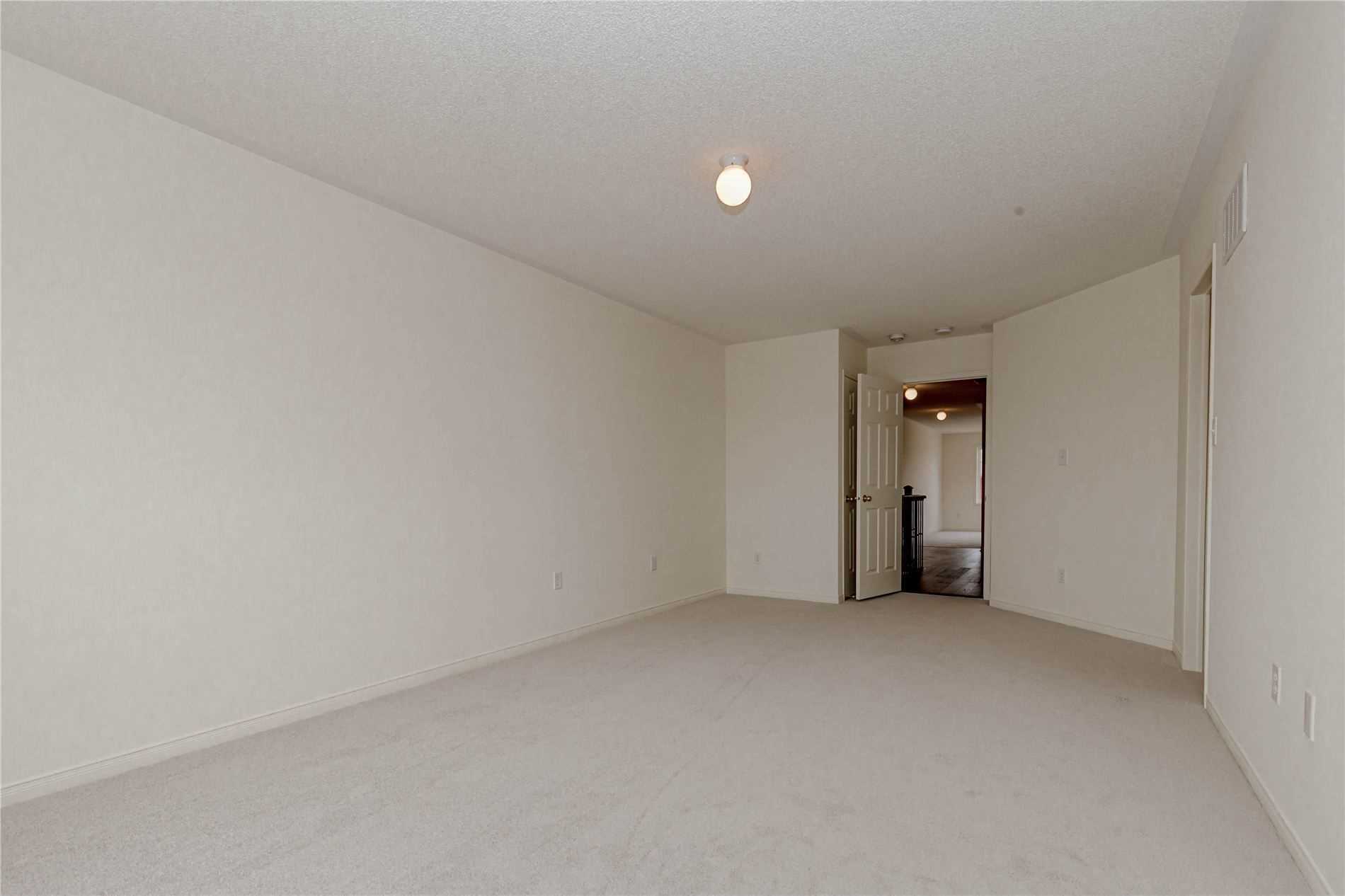 44 Cookview Dr