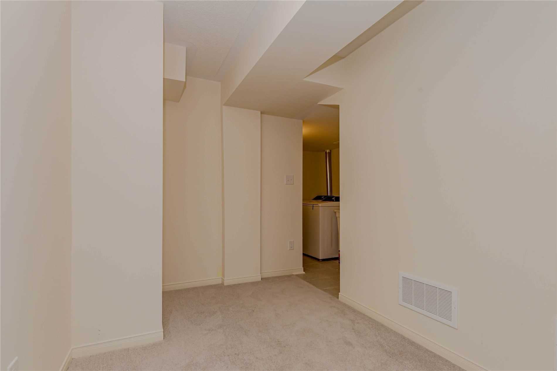 44 Cookview Dr