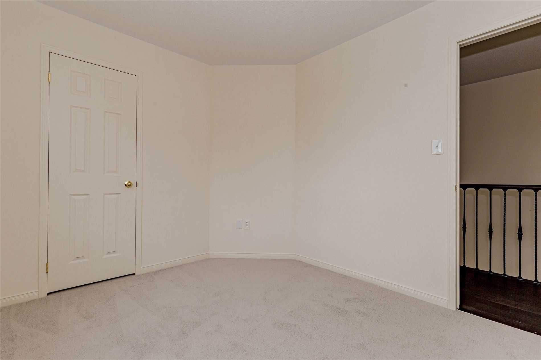 44 Cookview Dr