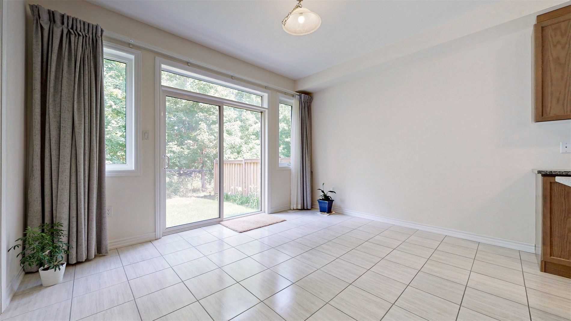 155 Upper Canada Crt