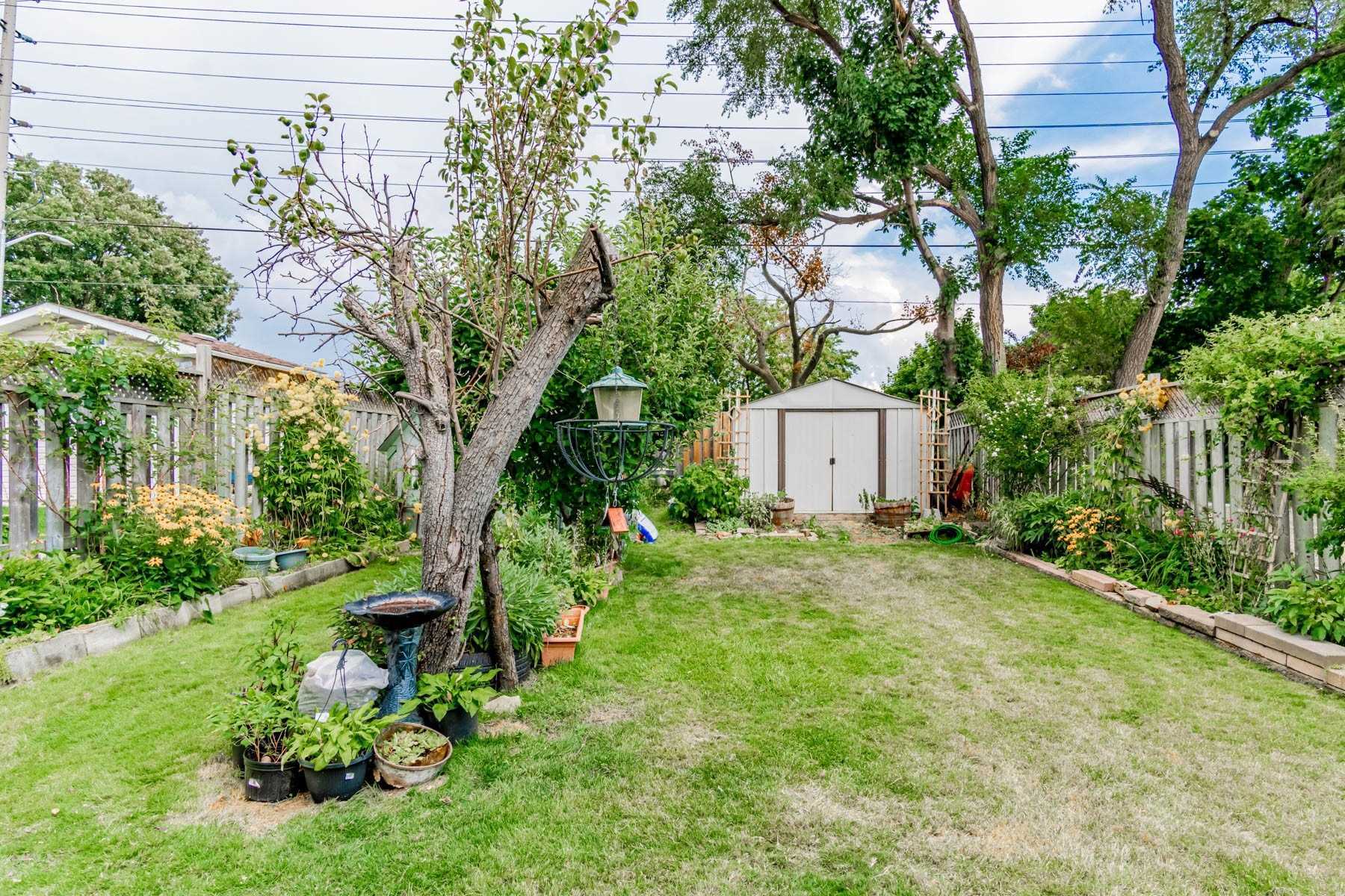 3696 Ellengale Dr