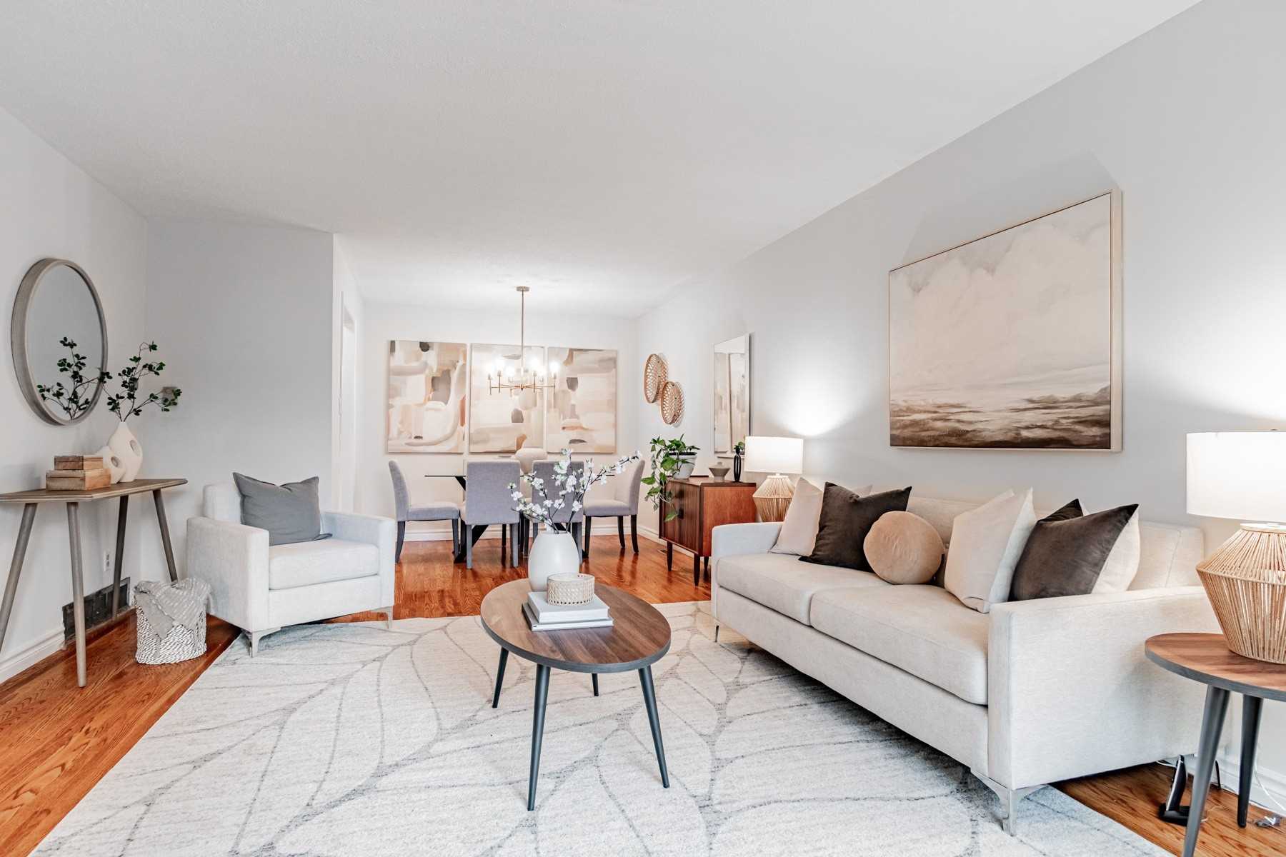 3696 Ellengale Dr