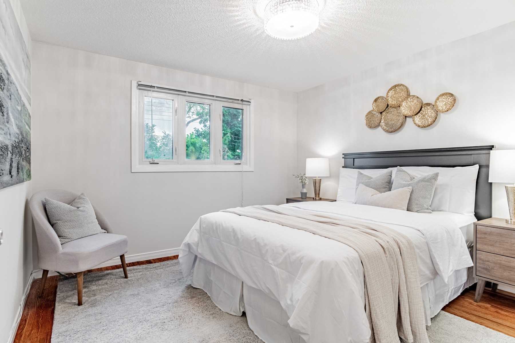 3696 Ellengale Dr