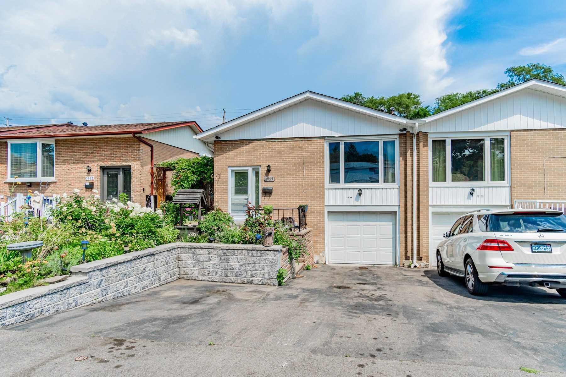 3696 Ellengale Dr
