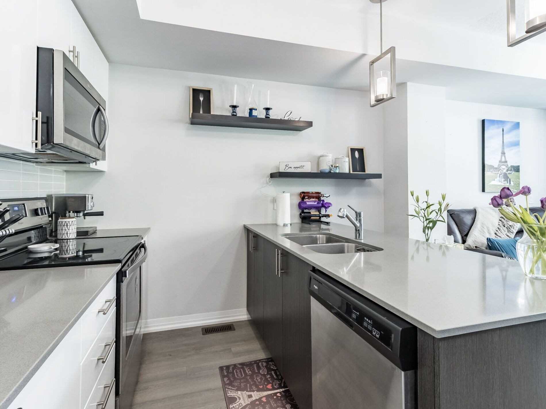 1206 Main St E, #110
