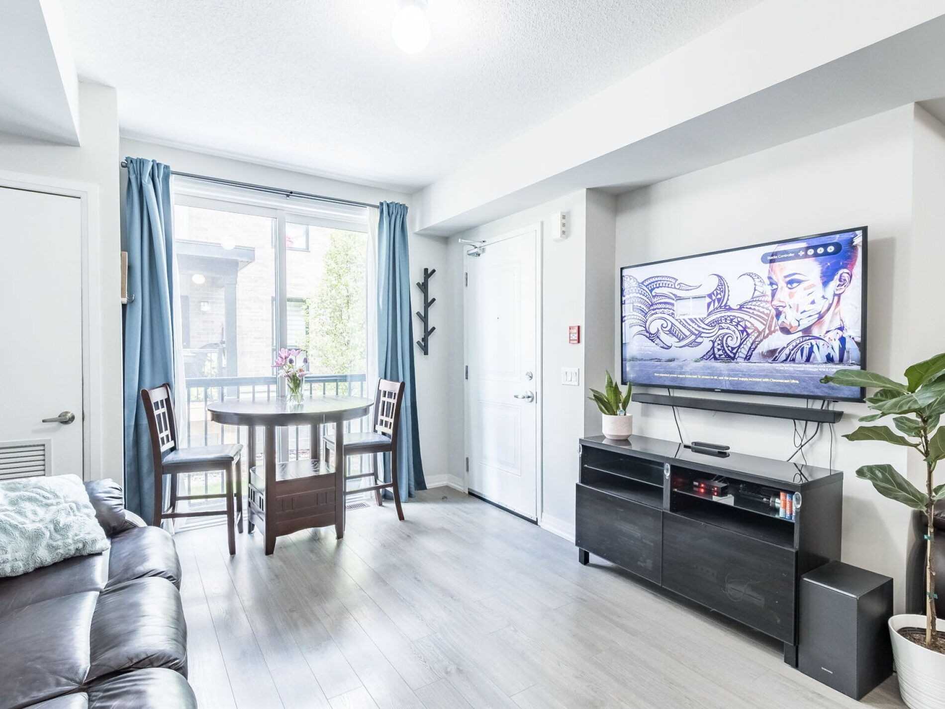 1206 Main St E, #110