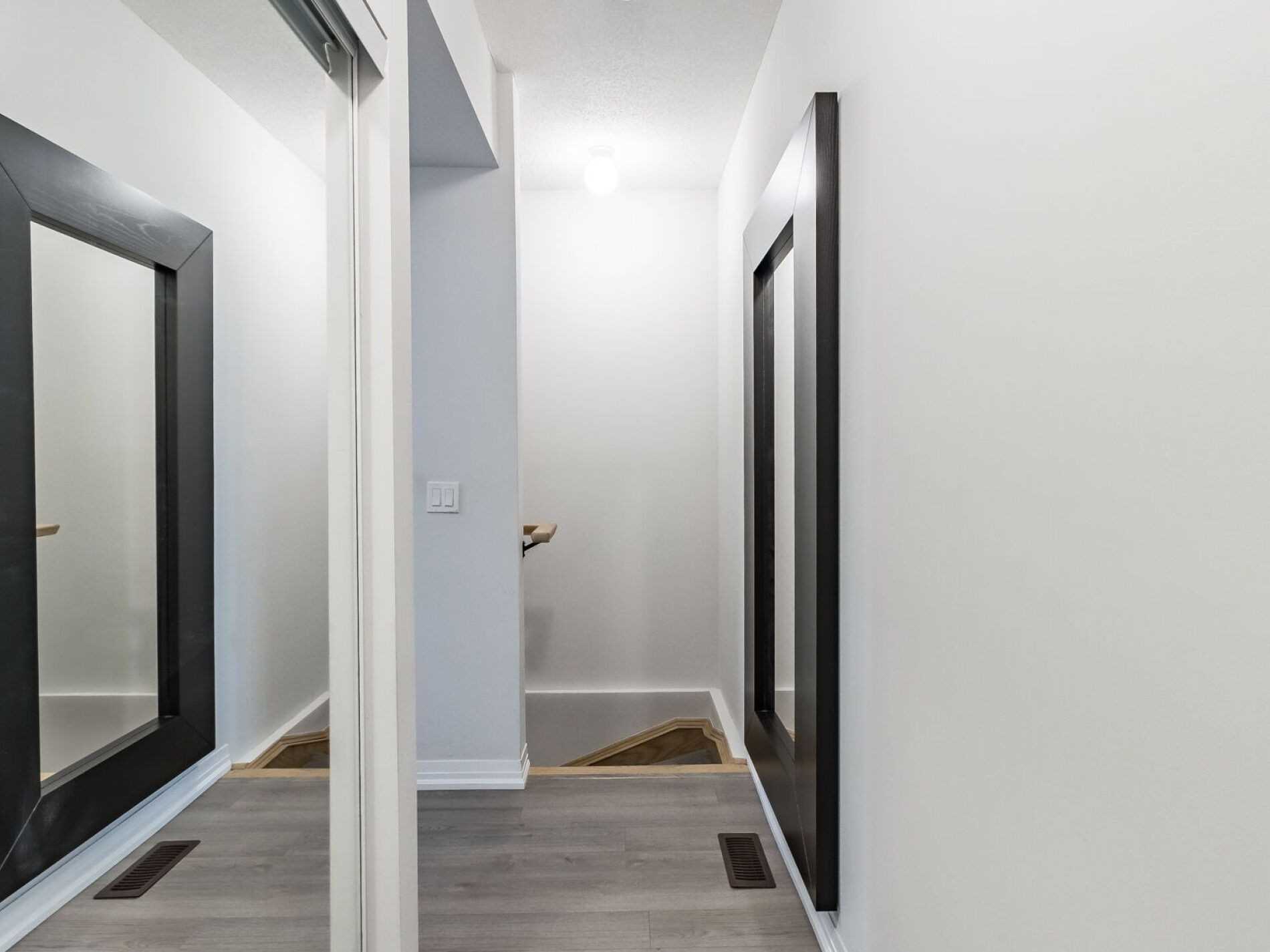 1206 Main St E, #110