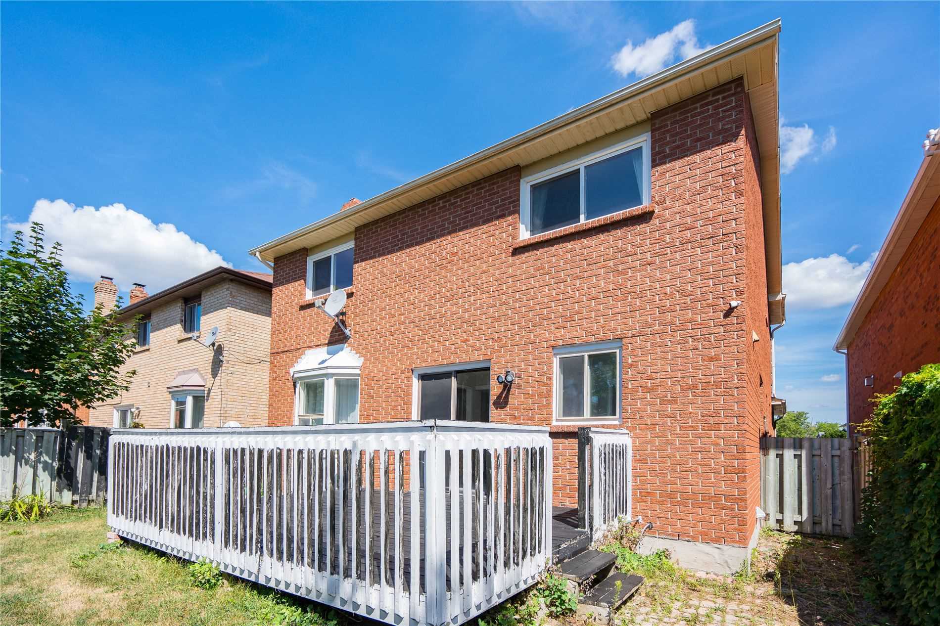 229 Vodden St W