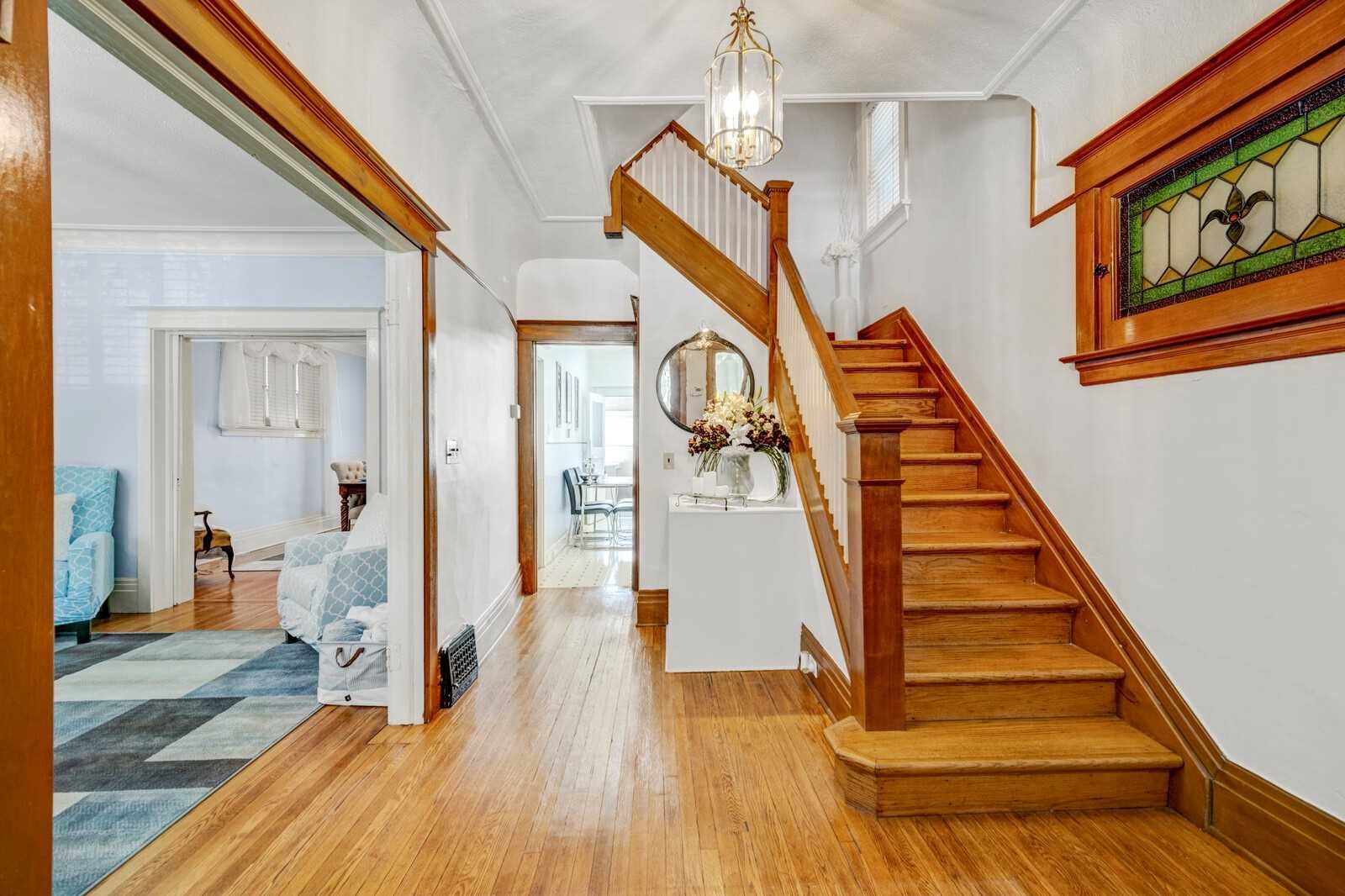 155 Grenadier Rd