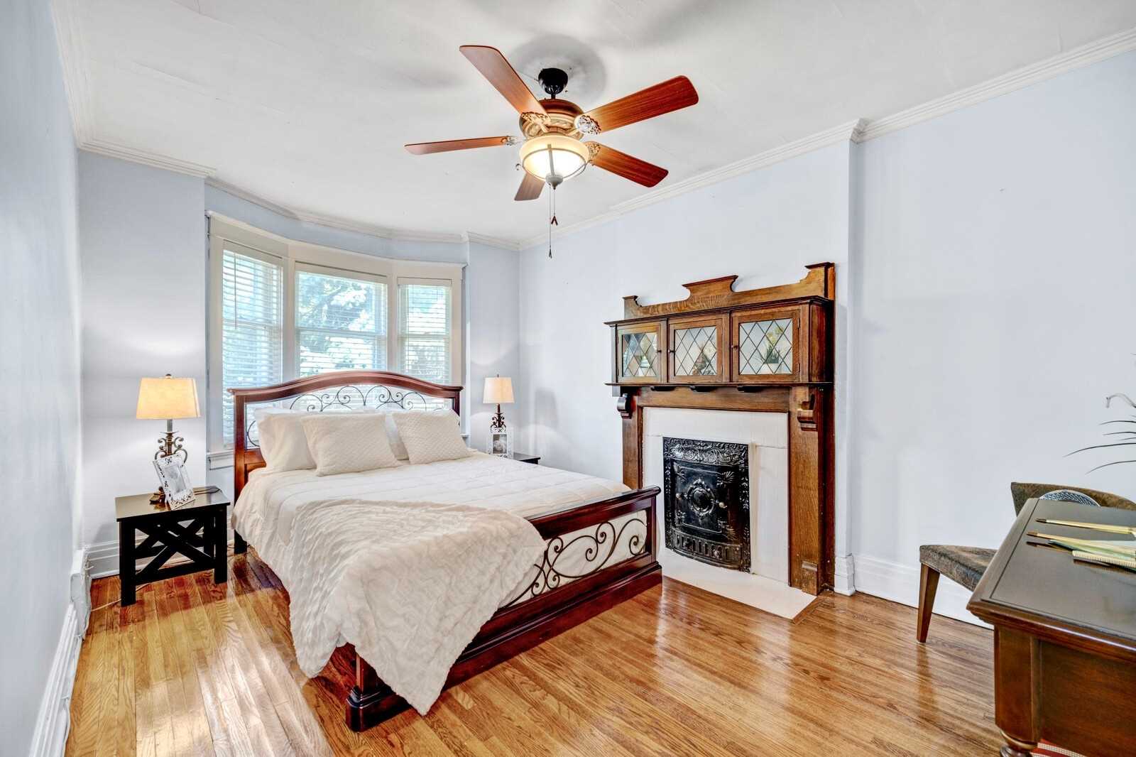 155 Grenadier Rd
