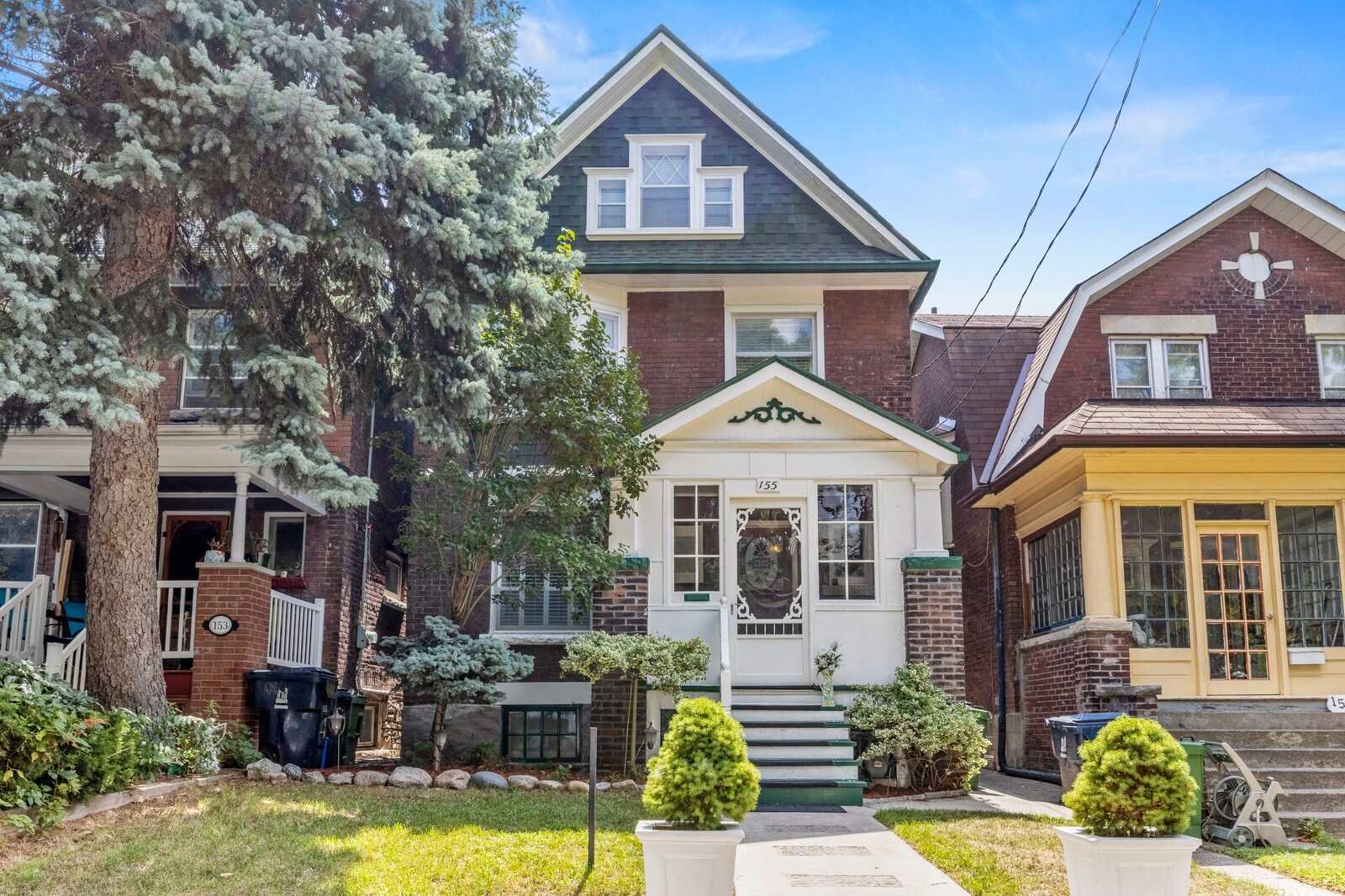 155 Grenadier Rd