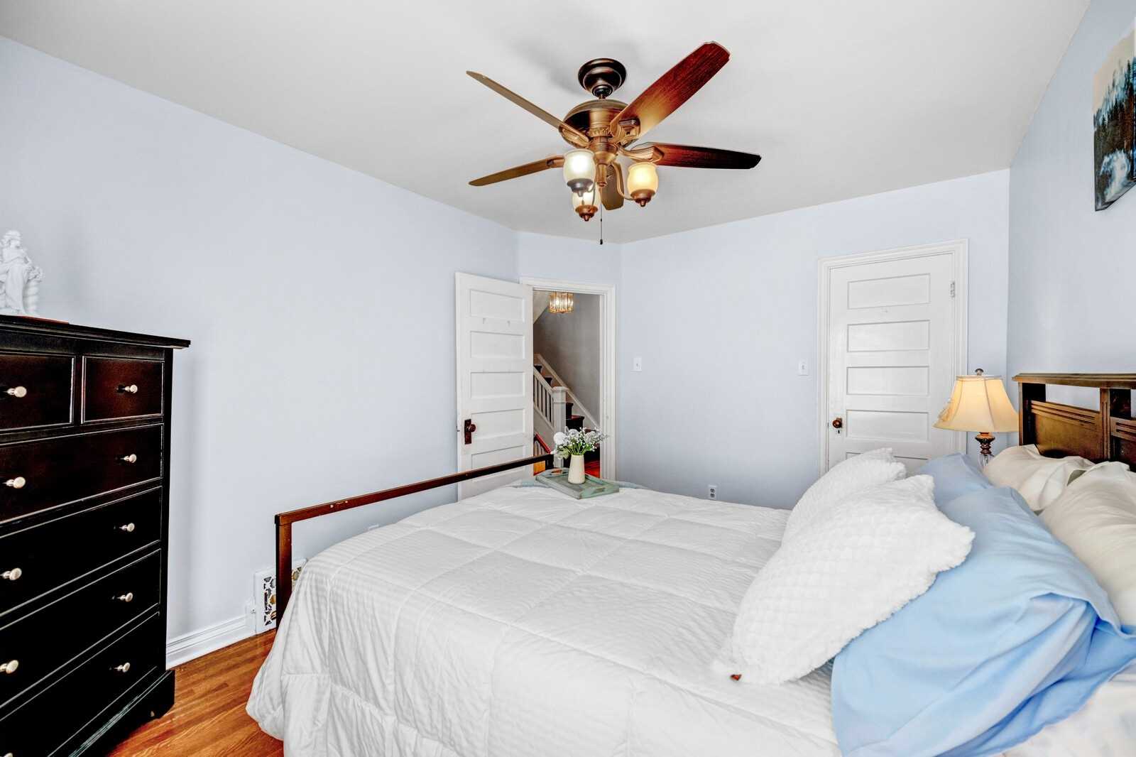 155 Grenadier Rd