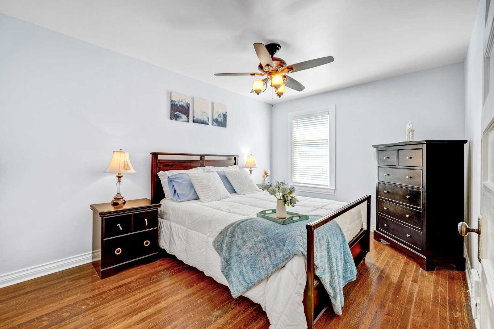 155 Grenadier Rd