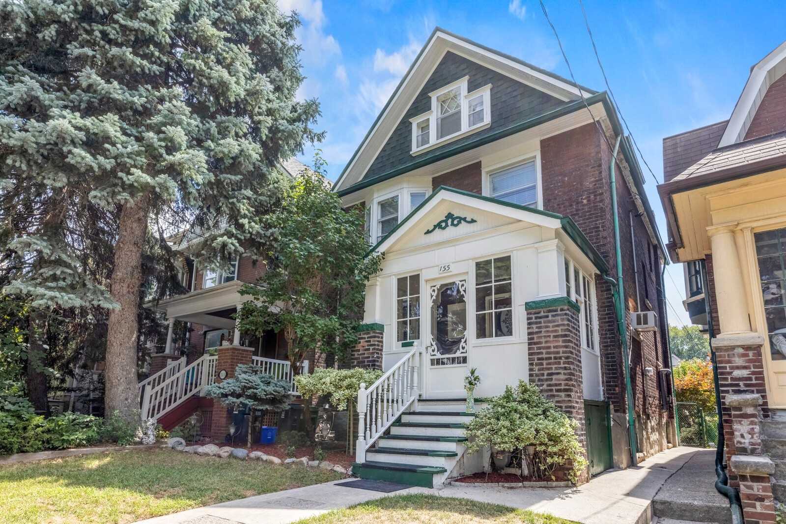 155 Grenadier Rd