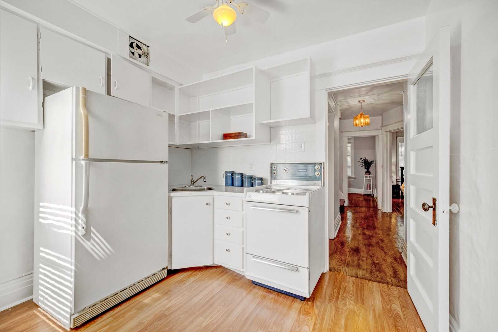 155 Grenadier Rd