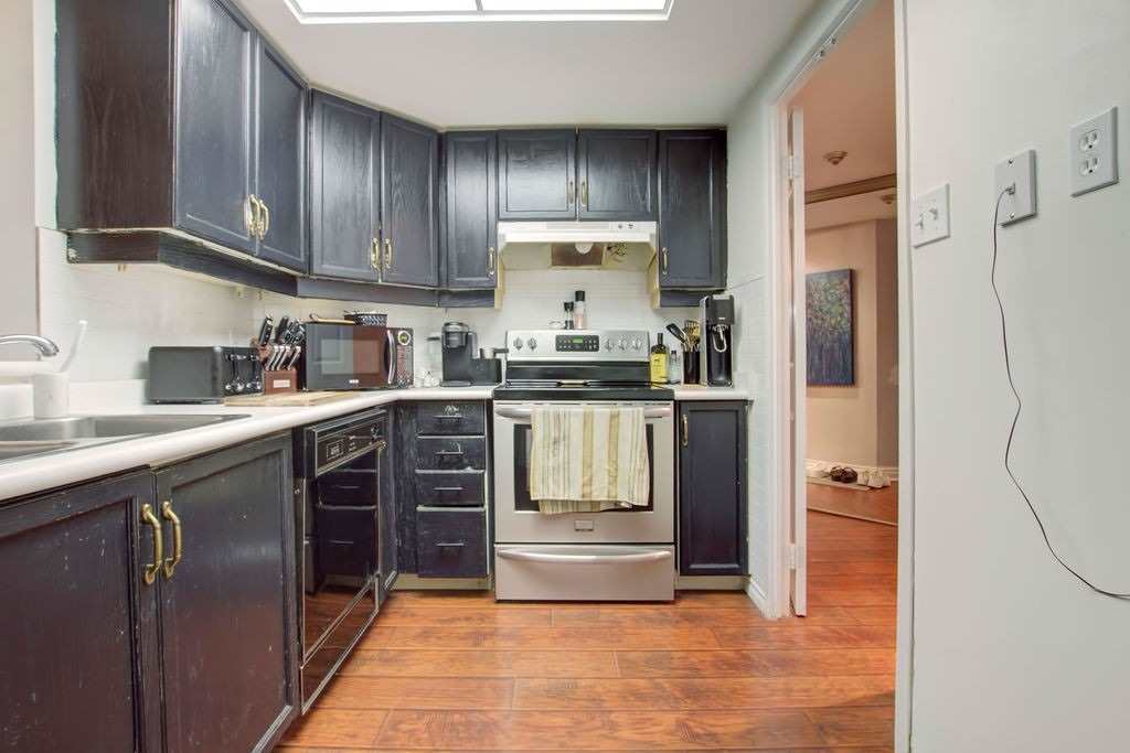 6 Humberline Dr, #310