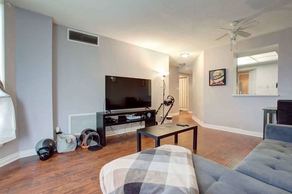 6 Humberline Dr, #310