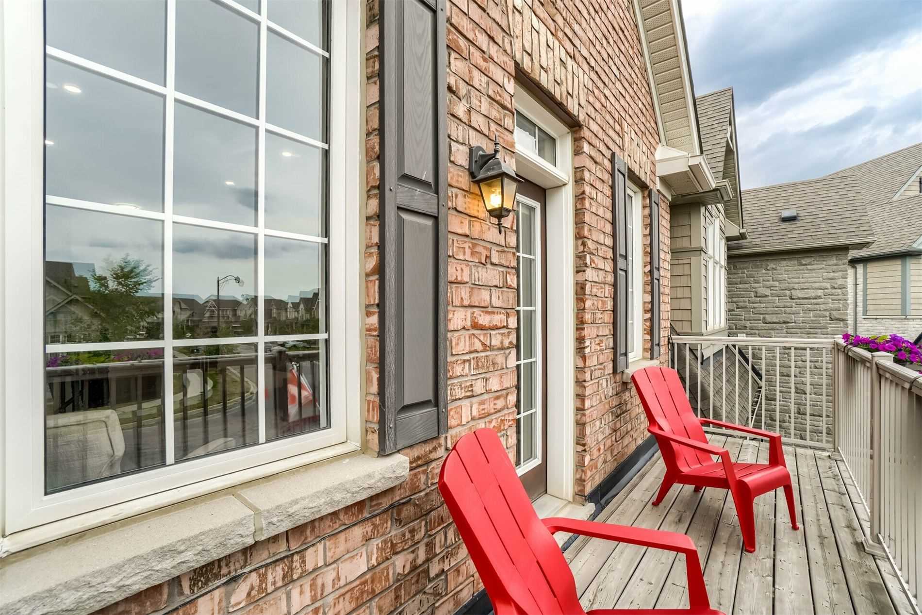 60 Mcechearn Cres