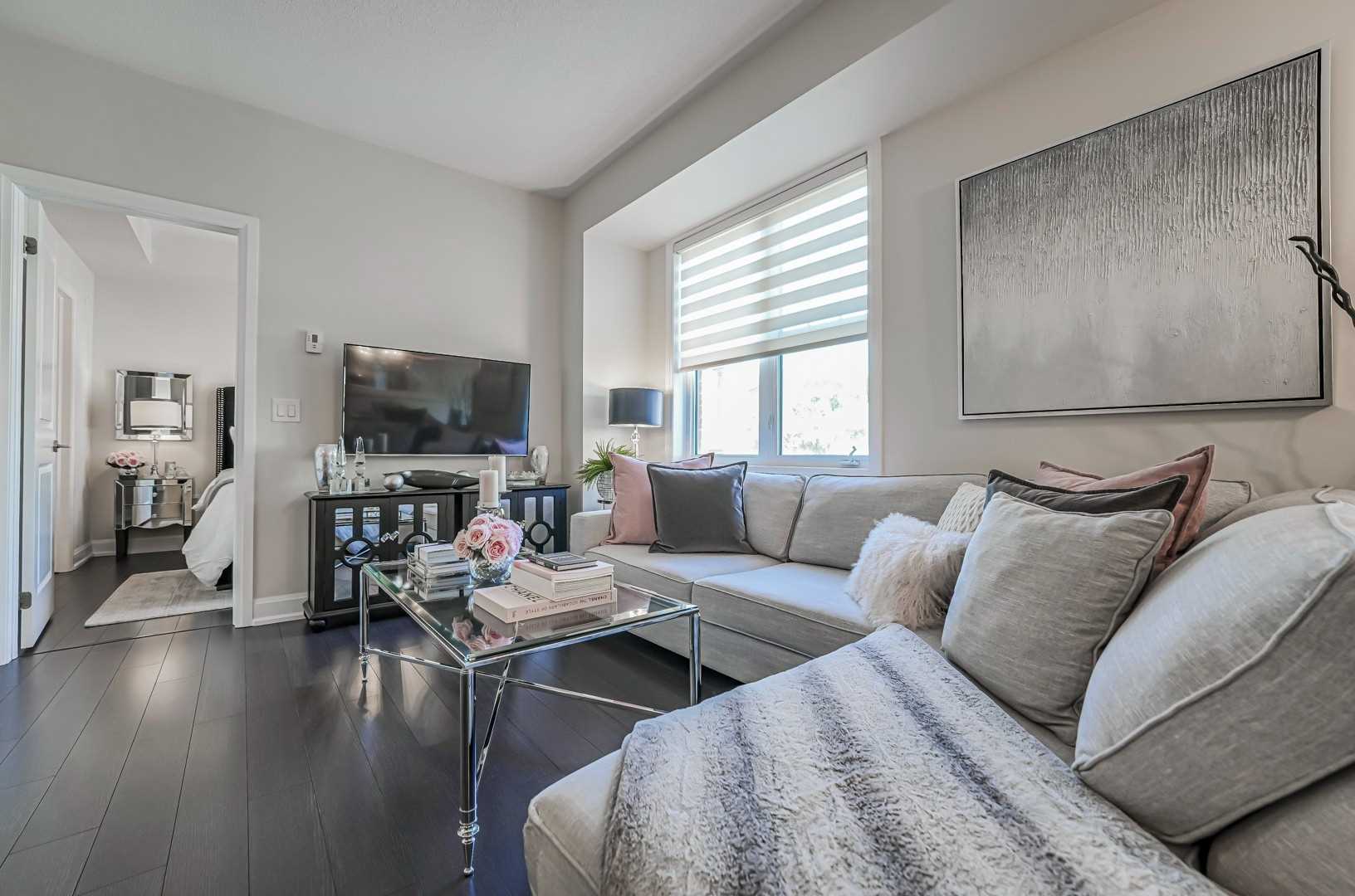 275 Roxton Rd, #203