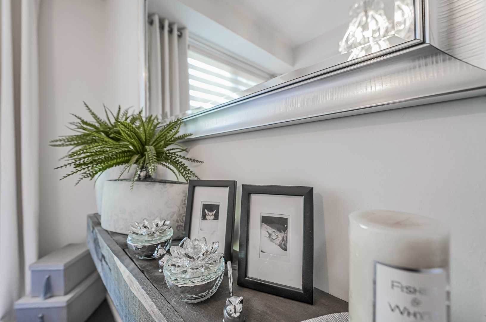 275 Roxton Rd, #203
