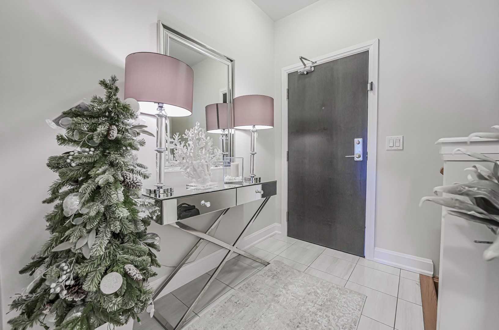 275 Roxton Rd, #203