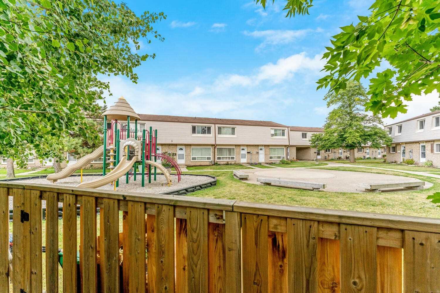 Listing W5741442 - Large Photo # 24