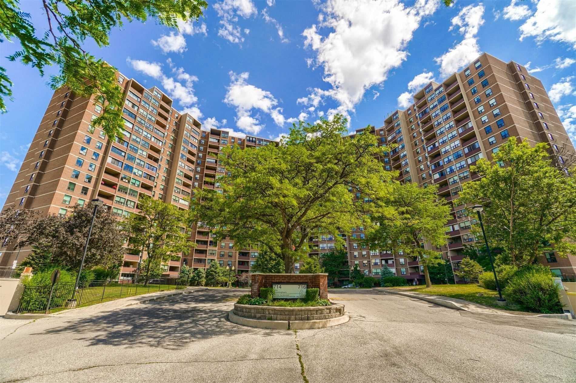 Listing W5742350 - Large Photo # 1