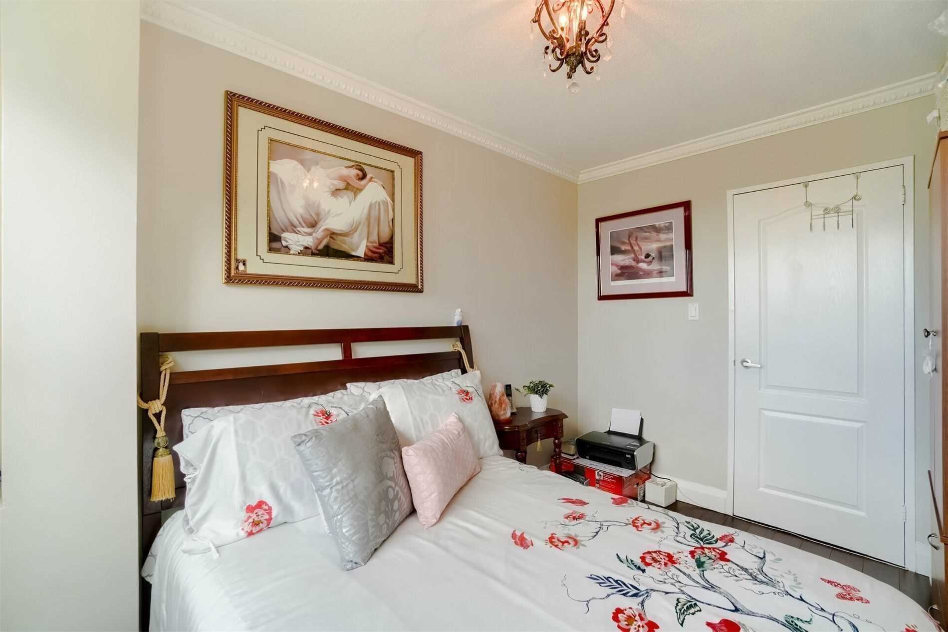 Listing W5742350 - Large Photo # 15