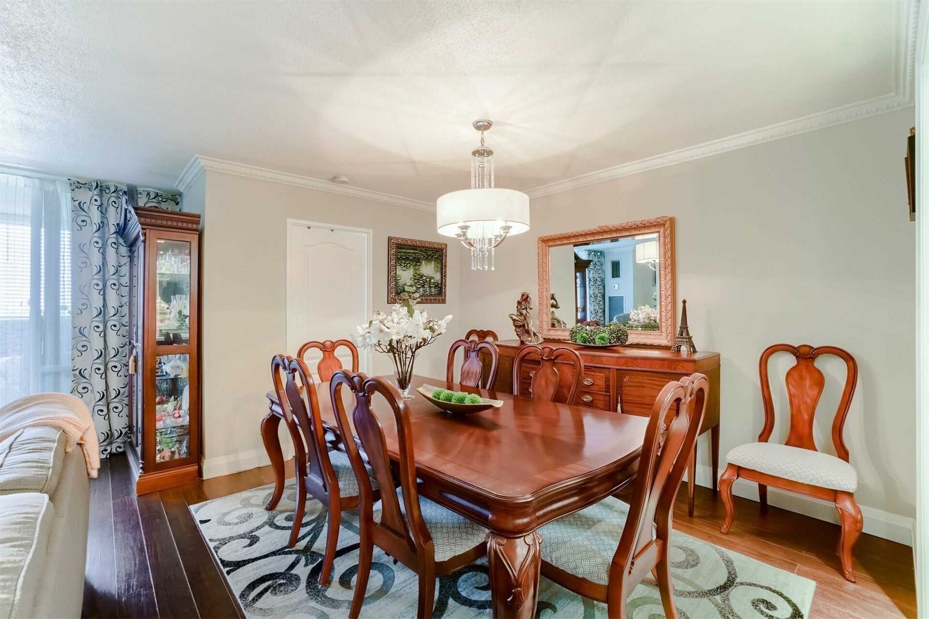Listing W5742350 - Large Photo # 7