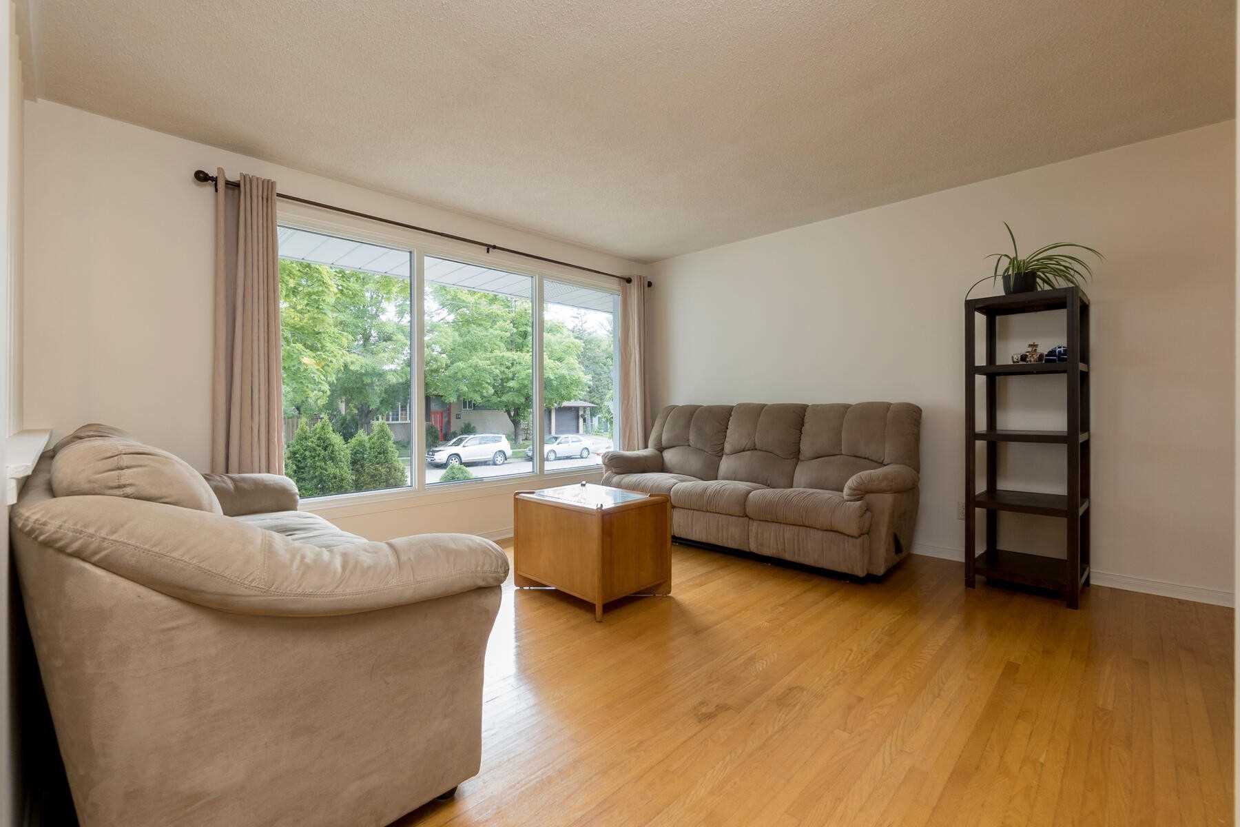 Listing W5743236 - Large Photo # 7