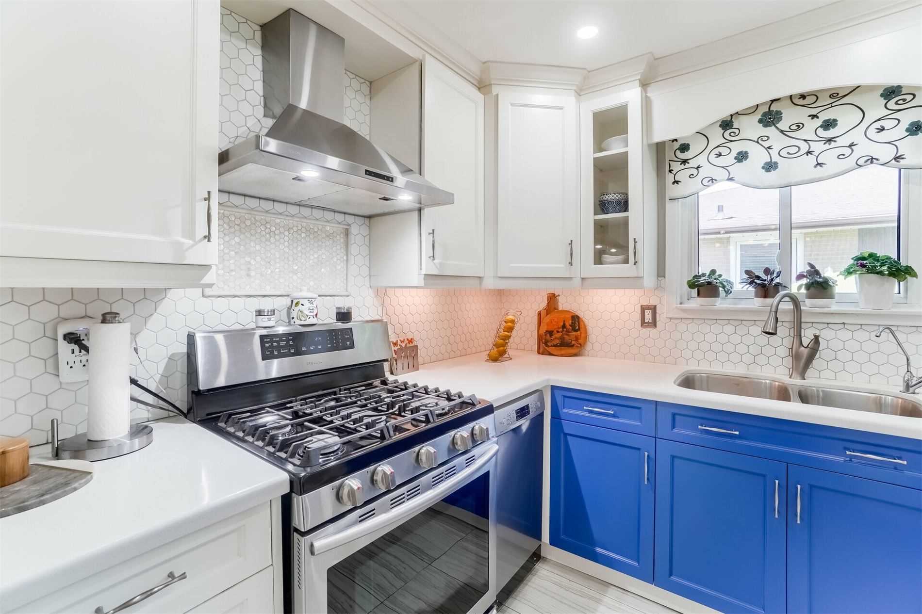 138 Oakdale Dr