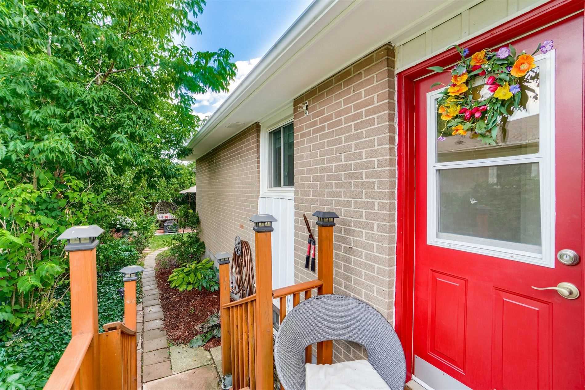 138 Oakdale Dr