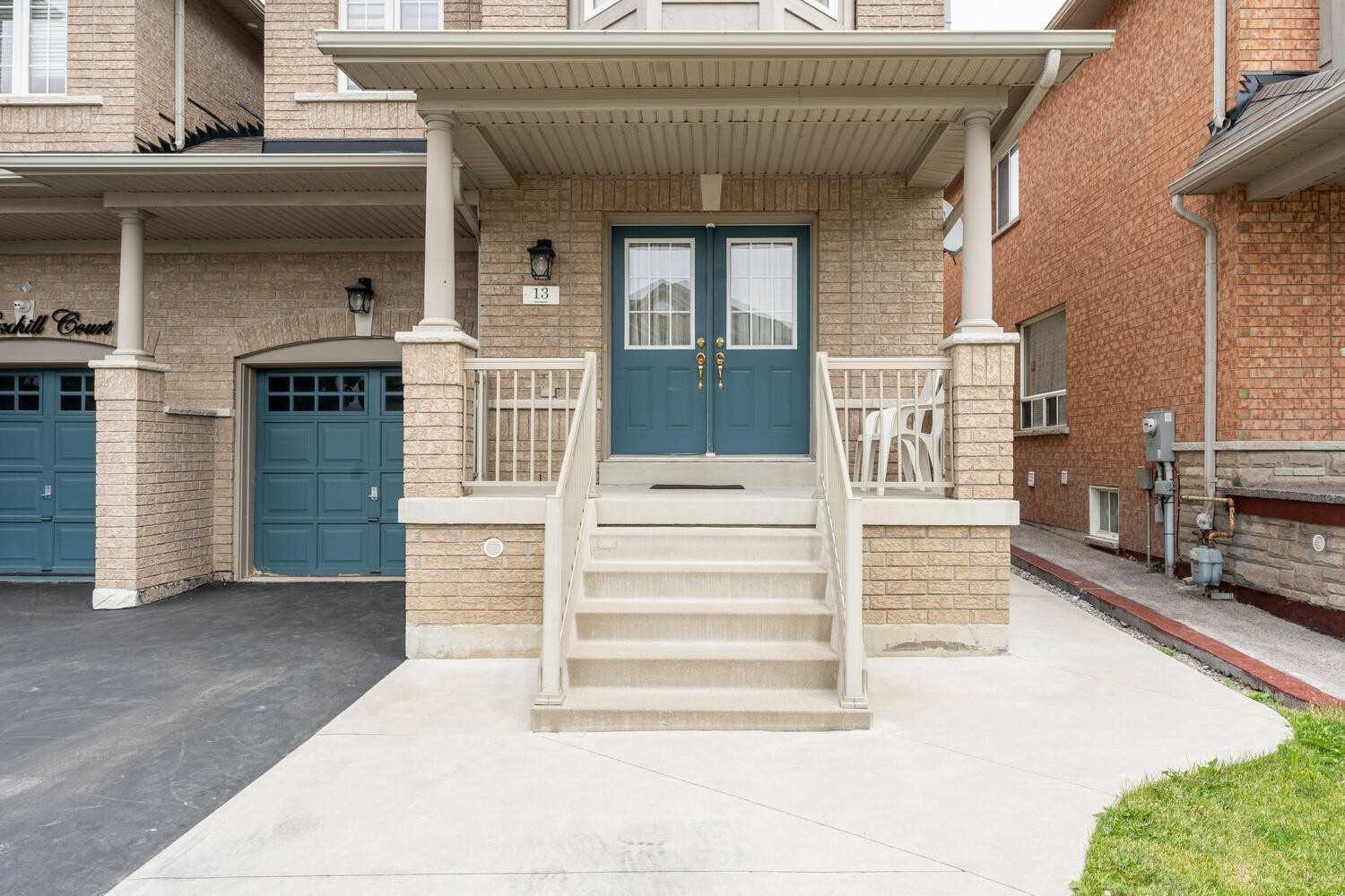 13 Peachill Crt
