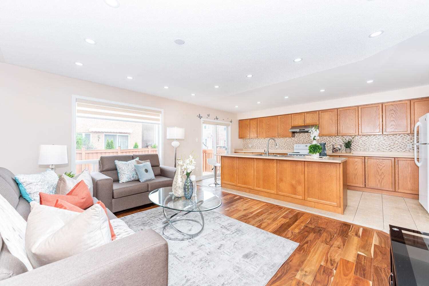 13 Peachill Crt