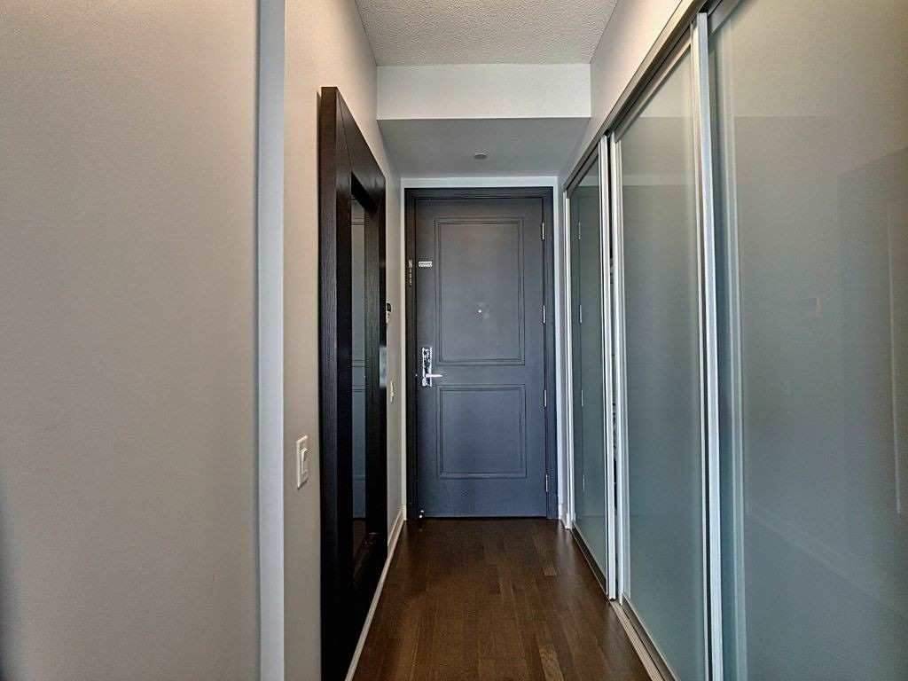 90 Park Lawn Rd, #1710