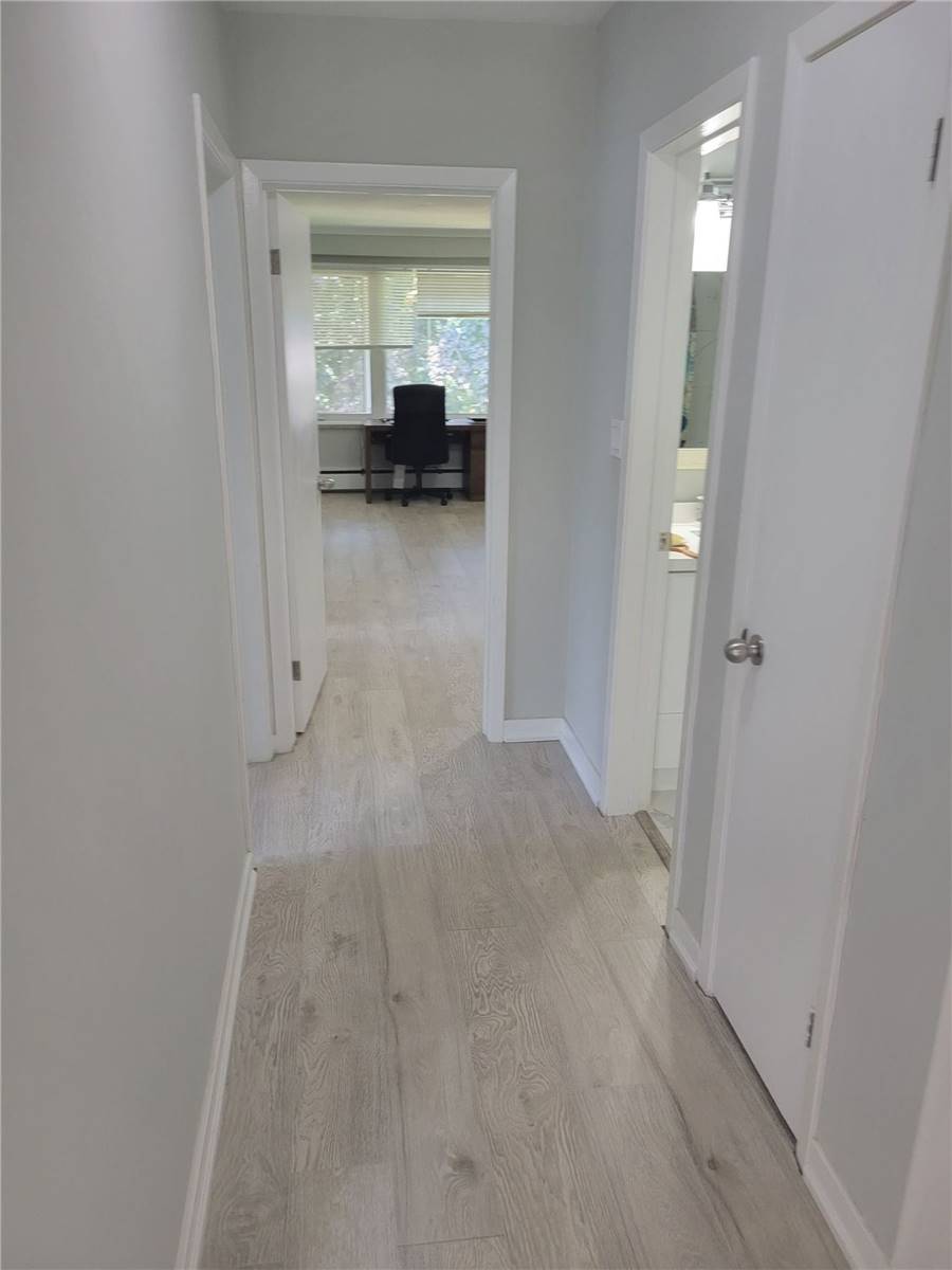 Listing W5746860 - Large Photo # 4