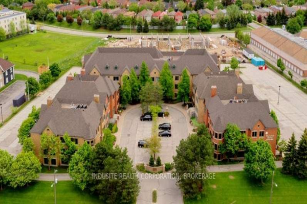 2914 South Sheridan Way, Oakville