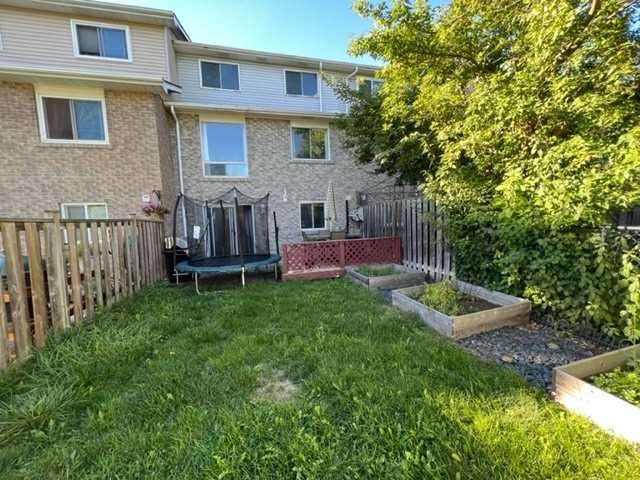 40 Scarsdale Court